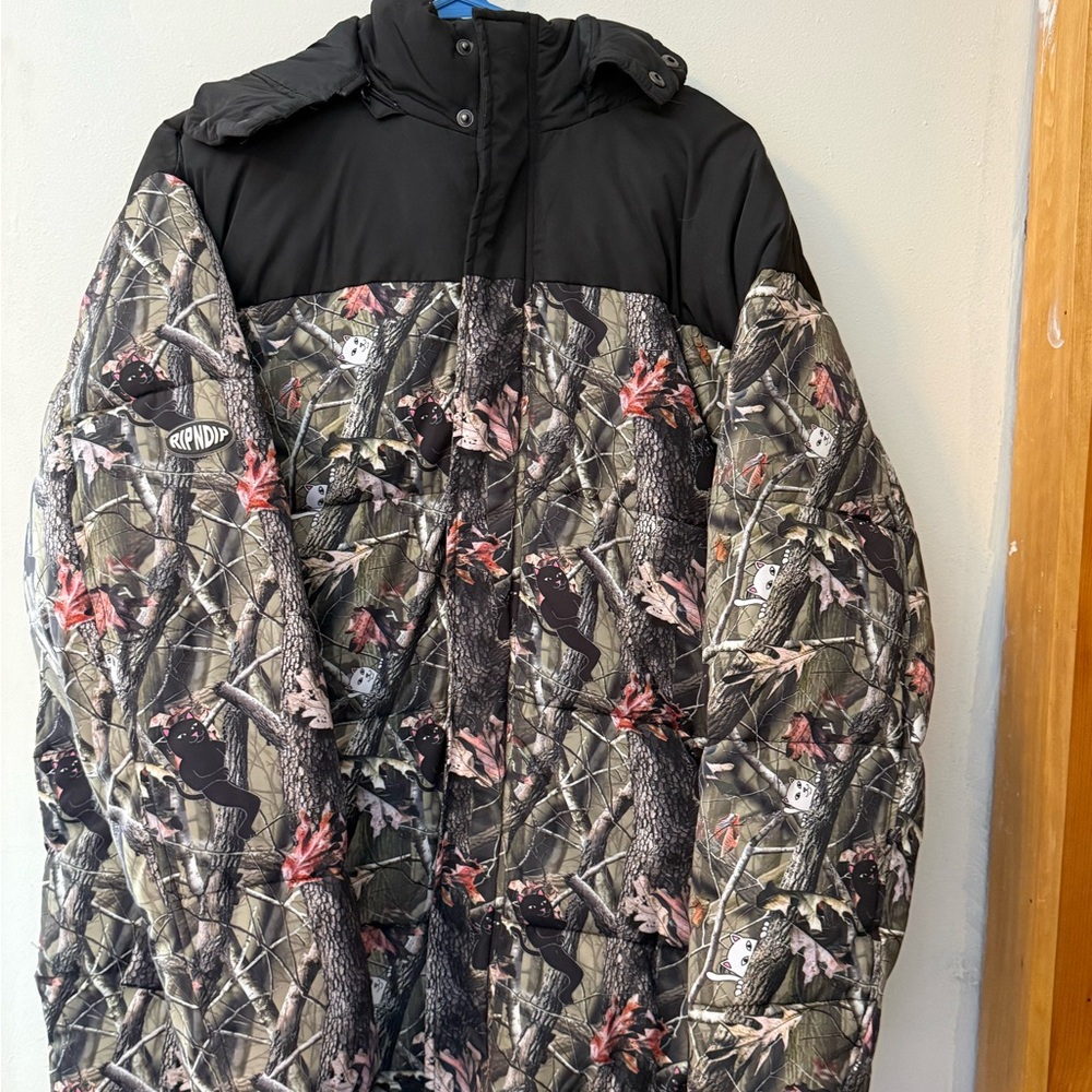 listing-status-banner